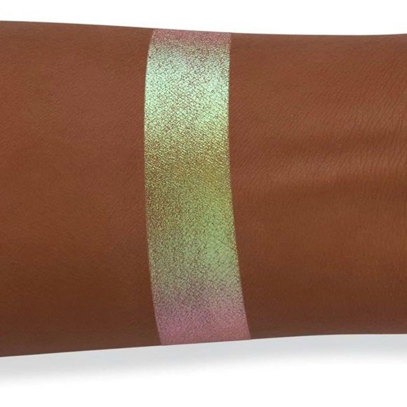 MAC ~ ‘INVESTMINT’ Bounce & Gleam Highlighter ~ Full Size ~ RARE & HTF ~ BNIB - Picture 5 of 16